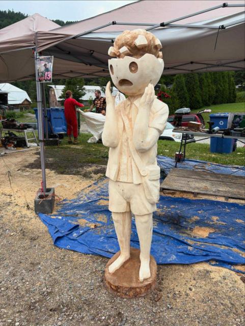 performance sculpture sur bois